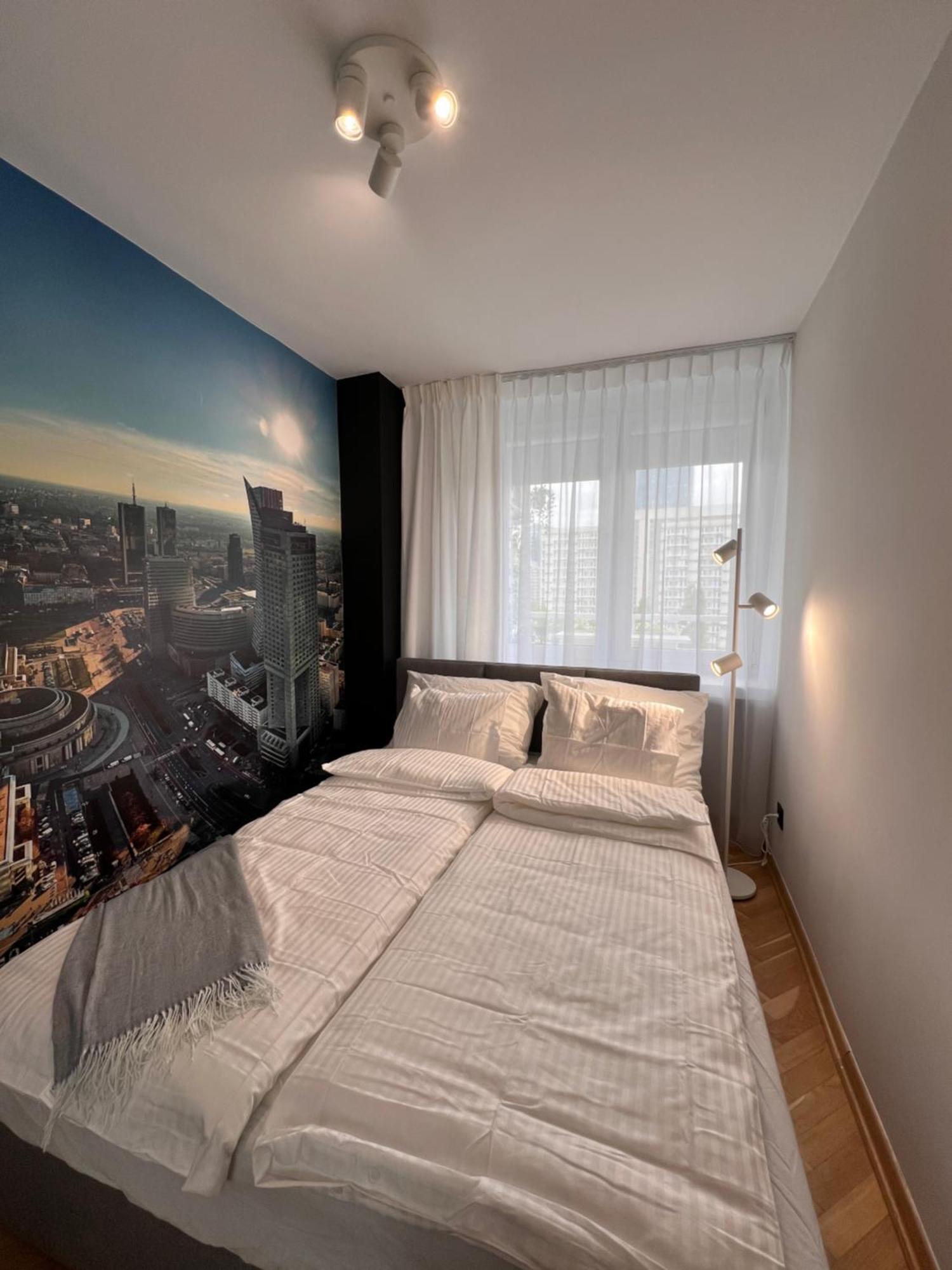 Mia Warsaw - Krolewska Exteriör bild
